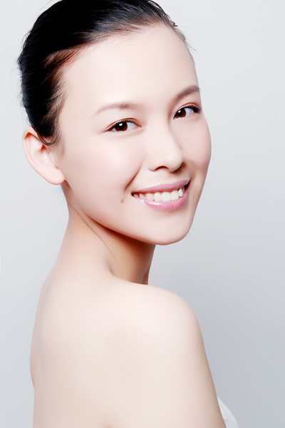 黄婧.jpg